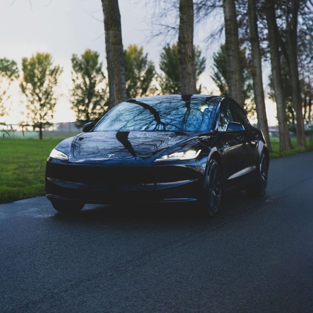 Tesla Model 3 Highland Square